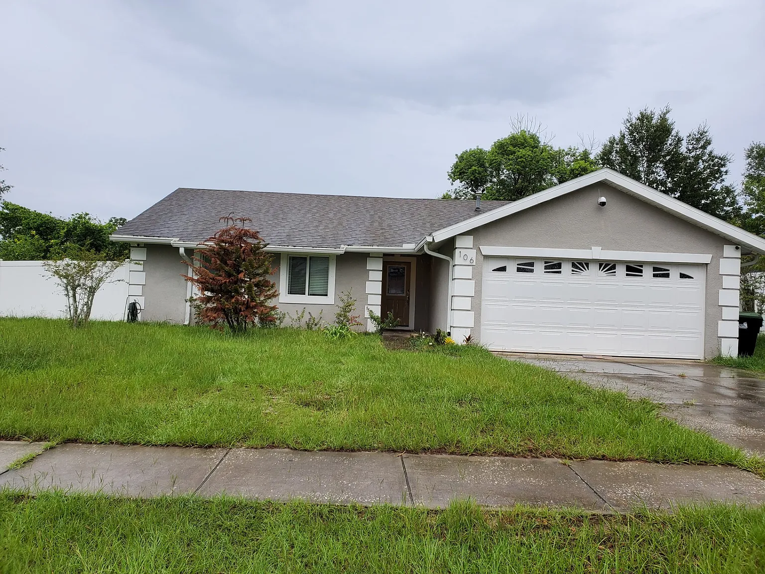 3 bed, 1196 sqft, $2,350 — Photo 1