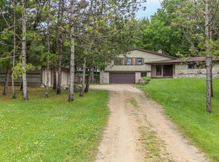 N1156 Churchill Rd, Greenville, WI 54942