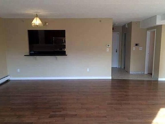 2nd image of 32 Whites Ave #F4403