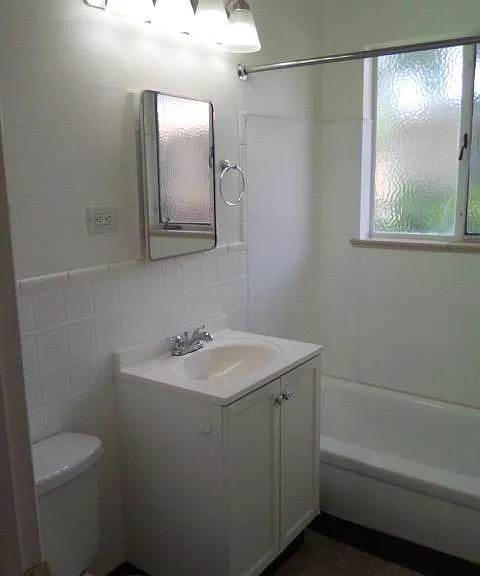 366 S Decatur St — Photo 9