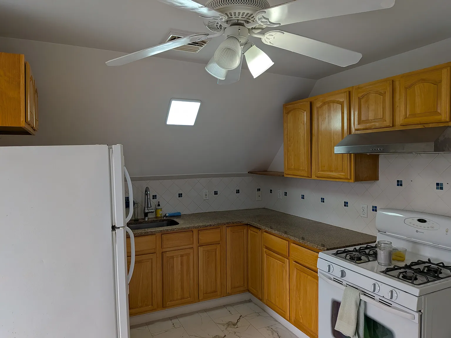 2 bed, $1,700 — Photo 3