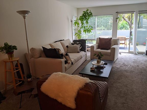 2nd image of 904 Duncan St #101D