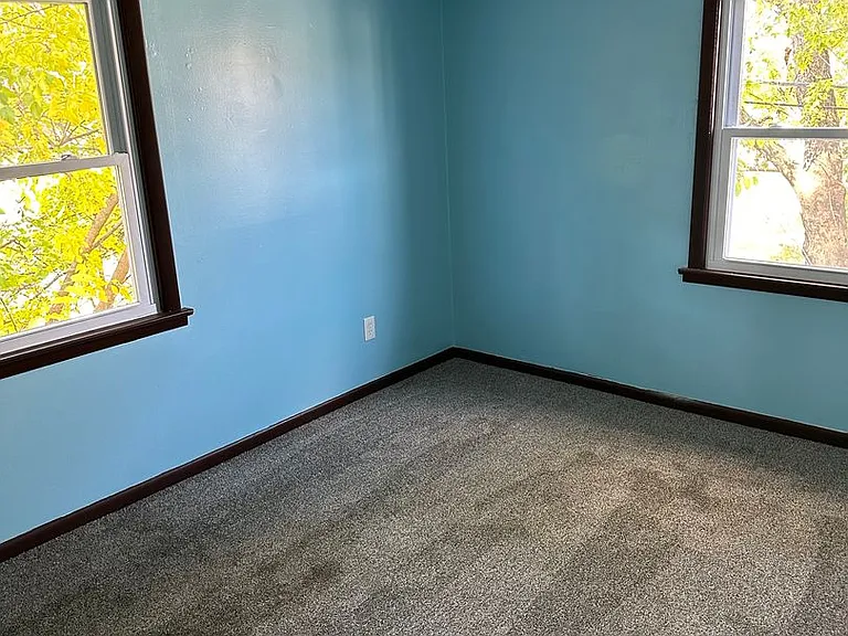 540 Holmes Ave — Photo 13