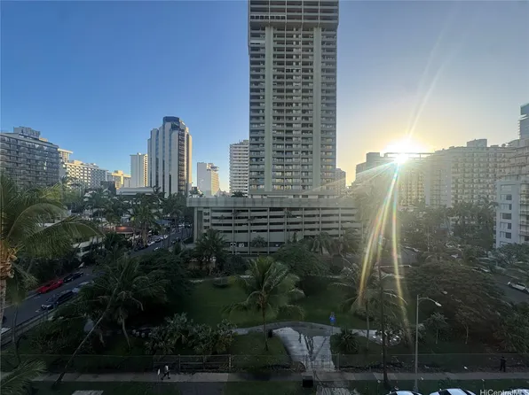 440 Seaside Ave APT 708, Honolulu, HI 96815