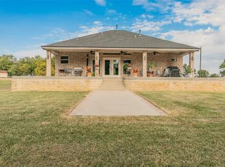 131 Lakeview Dr, Runaway Bay, TX 76426