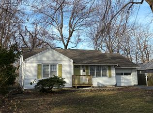 813 S Kentwood Ave, Springfield, MO 65802