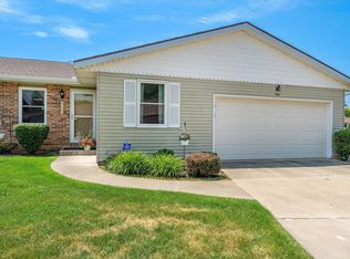 1934 Hampstead Ct, South Bend, IN 46614