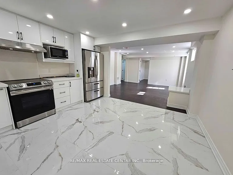 238 Rowe Ter #BASEMEN — Photo 8