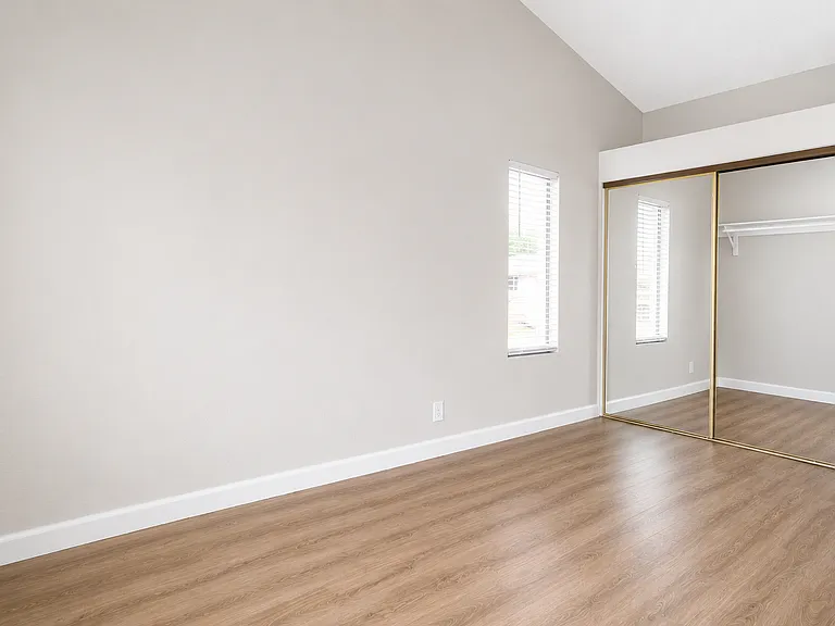 1112 S Cypress Ave #48 — Photo 13
