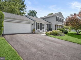 1425 Longhill Dr, Potomac, MD 20854