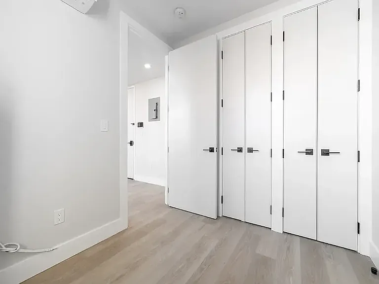 730 Dekalb Ave #3E — Photo 9