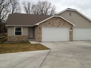 703 S 89th Ave #1, Yakima, WA 98908