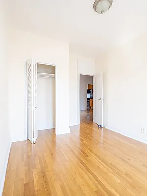 Rented by City Connections Realty | media 24