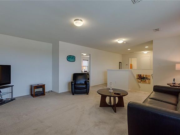 4th image of 6940 Glade Oaks Dr