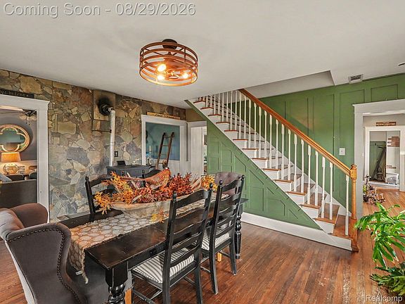 5th image of 18484 Couper Rd