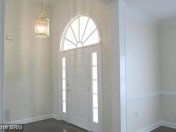 4th image of 143 Juniper Dr