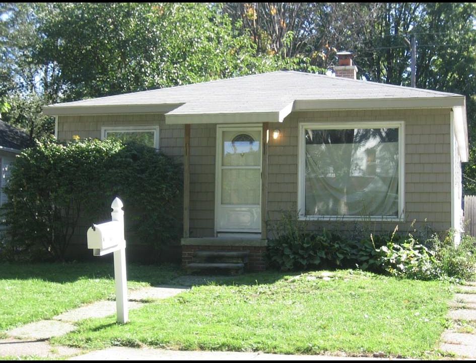 1st image of 97 W Evelyn Ave