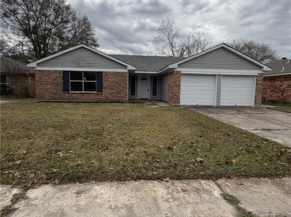 211 Holmes Dr, Slidell, LA 70460