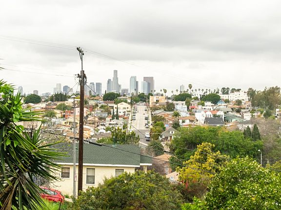 5th image of 2734 Guirado St #2734