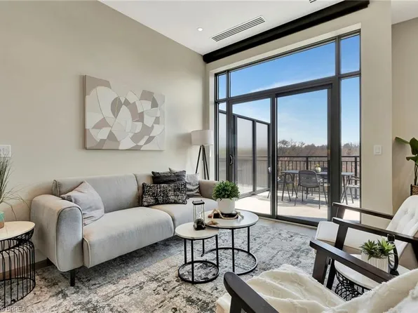 7 Grand River St N #302, Brant, ON N3L 2L9