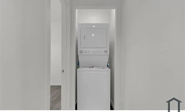 220 4th Ave E #1 — Photo 9