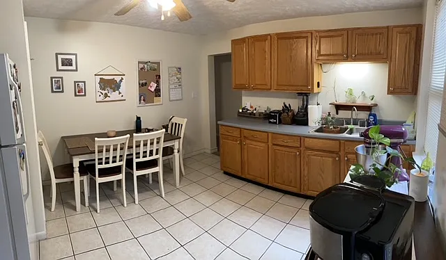 320 Grant Ave #2 — Photo 2