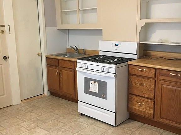 3rd image of 4 Prince St APT 3