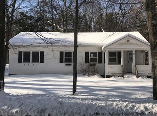 49 Manorville Rd, Saugerties, NY 12477