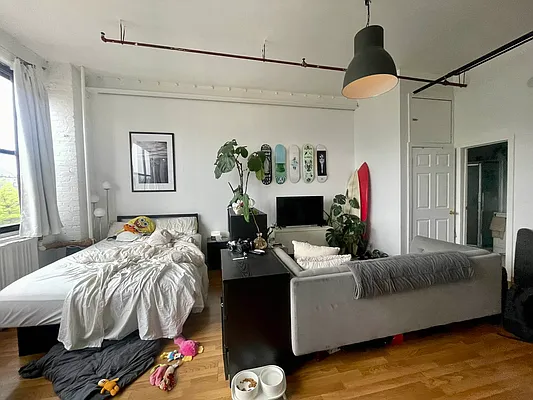 Rented by TorsX Inc | media 4