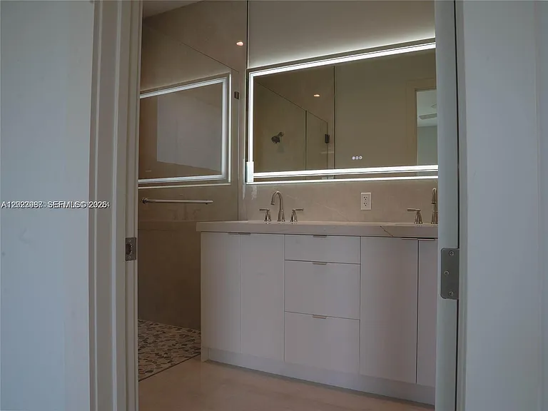 8410 SW 65th Ave — Photo 49