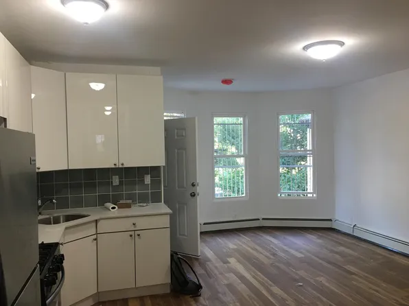 1823 Amethyst St #1, Bronx, NY 10462