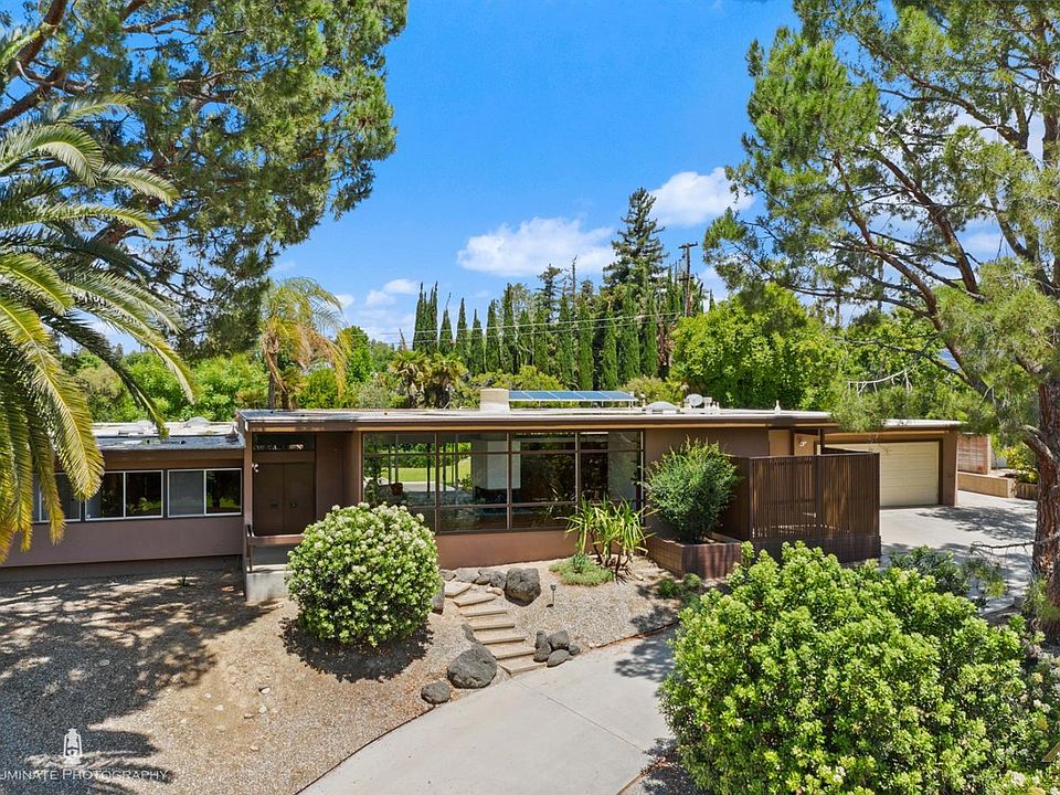 1st image of 3952 Claremont Dr