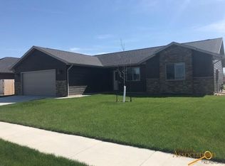 3014 Olive Grove Ct, Rapid City, SD 57703