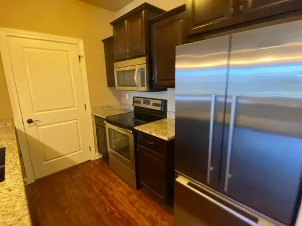 2805 Northridge Pkwy Unit 208, Ames, IA 50010