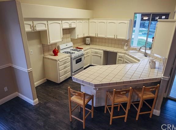 3rd image of 3423 Westgate Dr