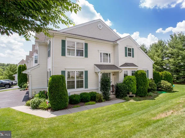 223 W Hamilton St, Chalfont, PA 18914