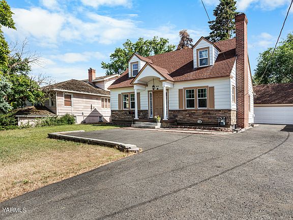 3rd image of 3206 Summitview Ave