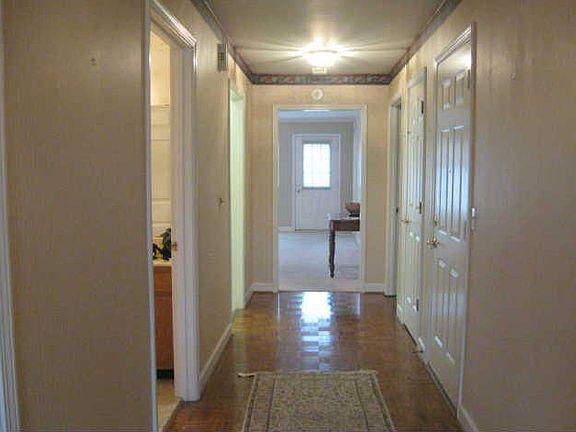 2nd image of 719 Mount Carmel Pl