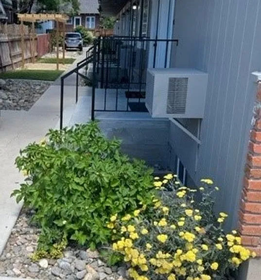 311 E Taylor St — Photo 13