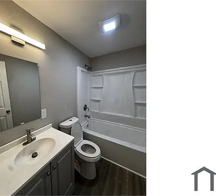 4 bed, 2200 sqft, $1,950 — Photo 3
