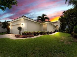 8541 Pepper Tree Way, Naples, FL 34114