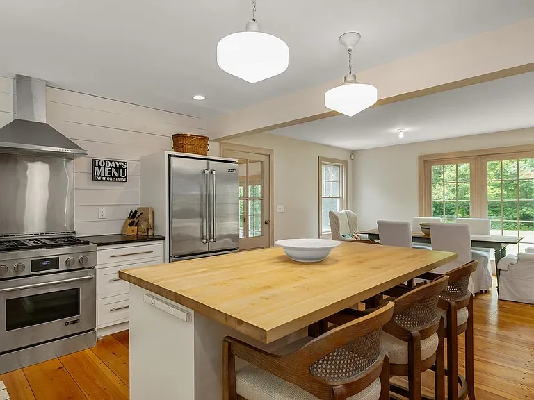 71 W Atlantic Ave — Photo 5