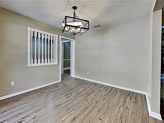 3rd image of 105 Pablo Point Dr