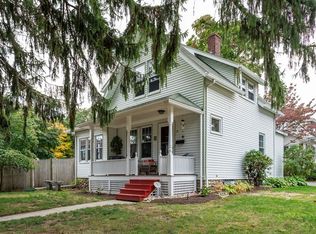 32 Courtland St, Worcester, MA 01602