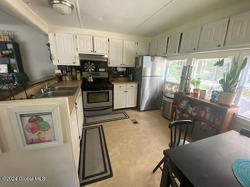 3rd image of 1595 South Johnsburg Road