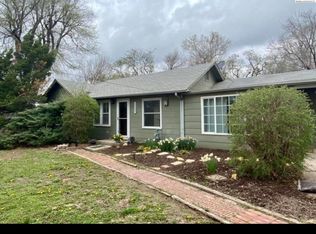 1608 W Blanchard Ave, South Hutchinson, KS 67505