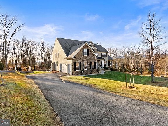 5th image of 150 Ewell Dr
