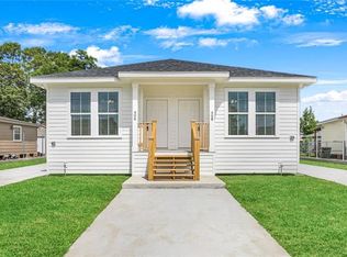 406 Community St, Arabi, LA 70032