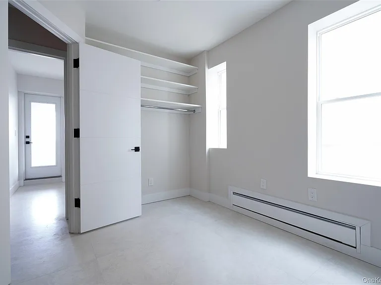 315-1J W Broadway W #1J — Photo 14