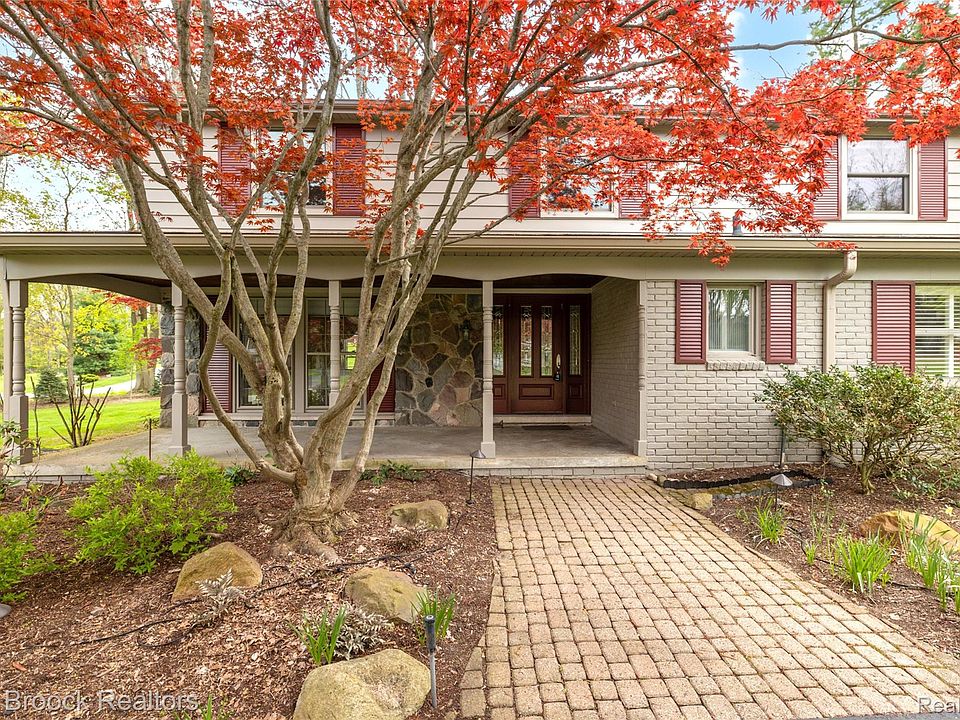 25933 Hersheyvale Dr, Franklin, MI 48025 | MLS #20261042723 | Zillow